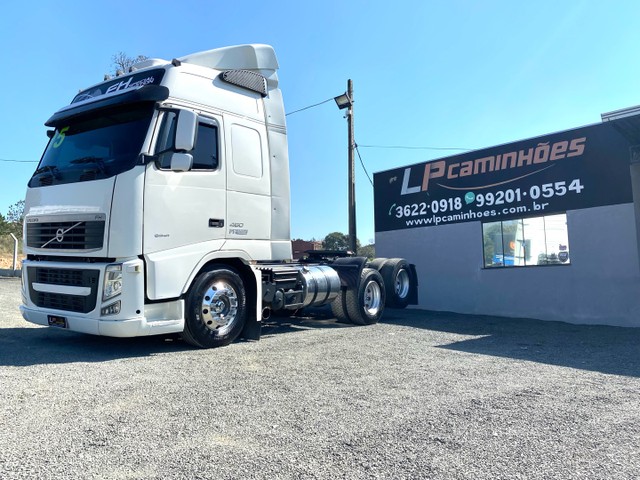 VOLVO/FH 460 6X2 GLOBETROTTER 2015