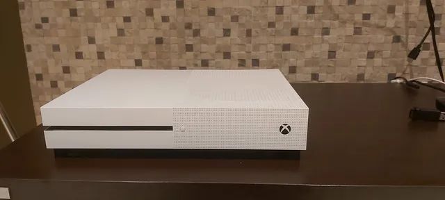 Microsoft Xbox One S 1tb (Usado) - Videogames - Piacatuba