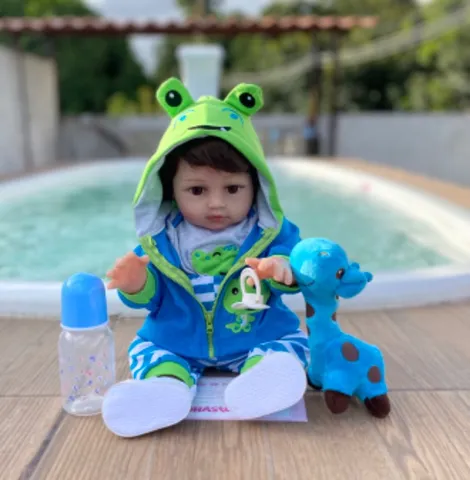 Bebê Reborn Silicone roupinha estampa coelhinho