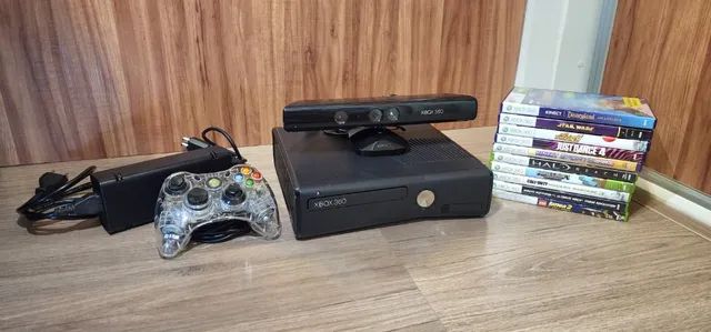 Xbox 360 Slim 4GB, Kinect, 2 Controles, 4 Jogos - Microsoft - Nova