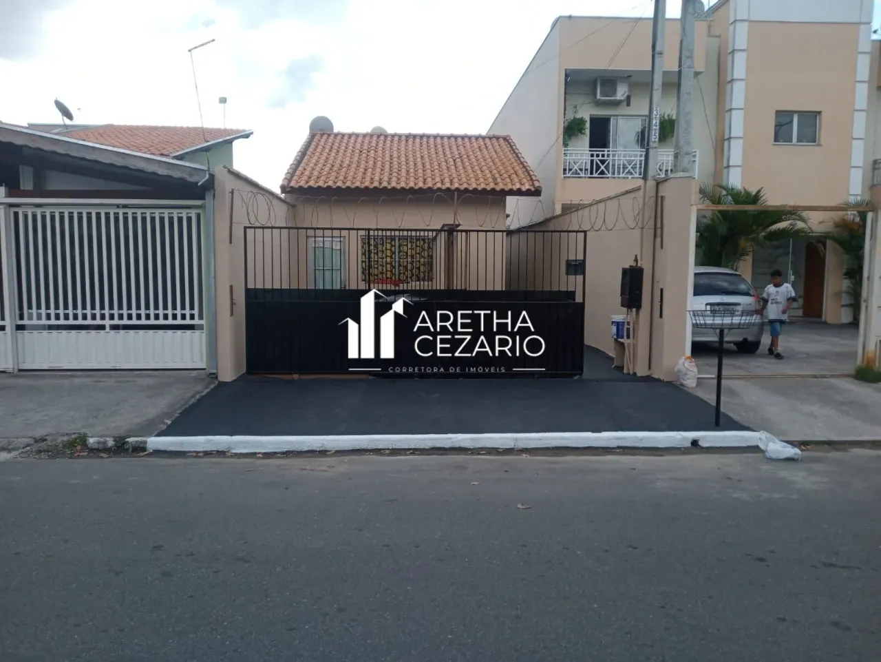Casa com 03 Kitnets à venda, 40m² por 280.000 - Residencial Pasin - Pindamonhangaba - SP