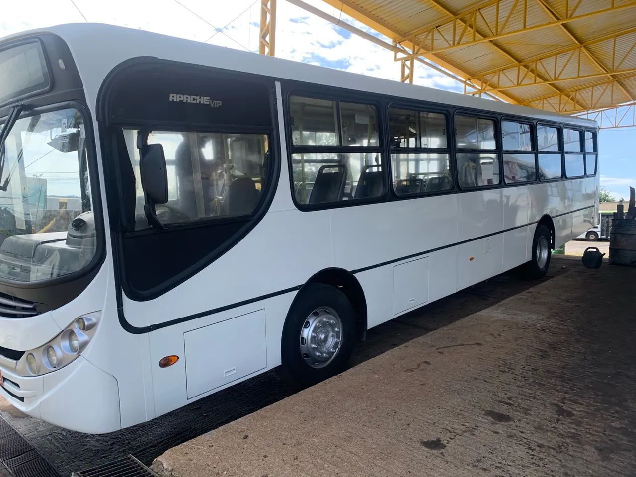 Ônibus Apache Vip