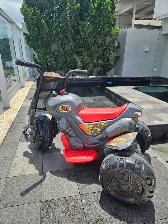 Motoca Moto elétrica Infantil XT3 Titanium Bandeirantes - Foto 6