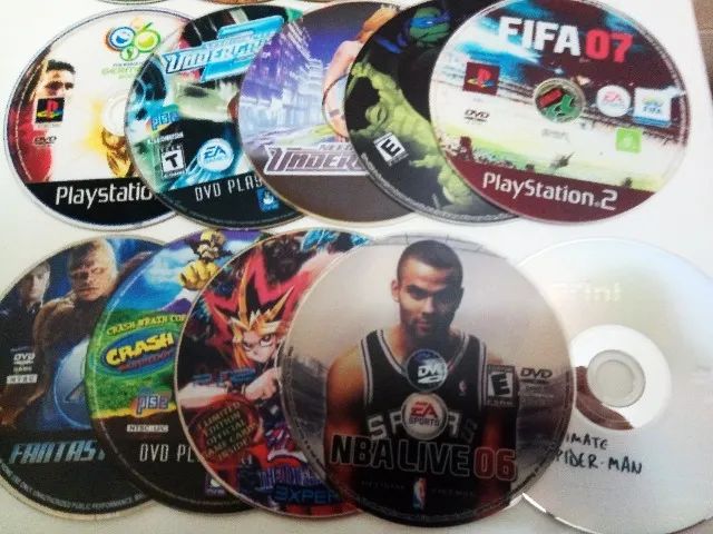 Lote 15 jogos de Playstation 2 e Case - Foto 4