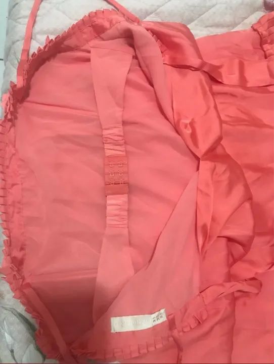 Vestido Rosa Decote V com Detalhes em Renda - Foto 5
