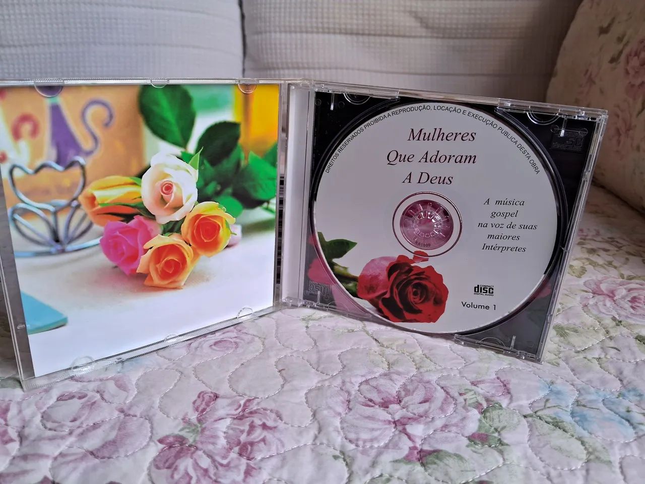 CD Mulheres Que Adoram A Deus  - Foto 3