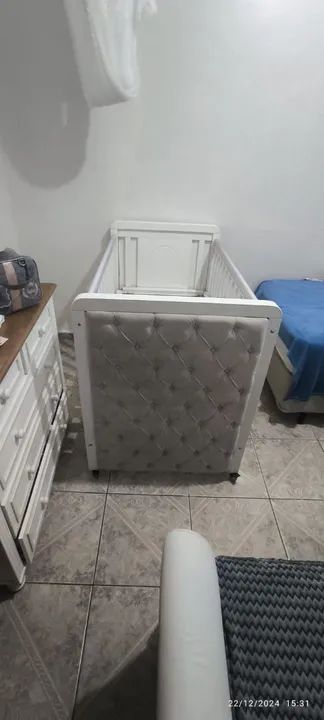 Berço branco com capitone  - Foto 5