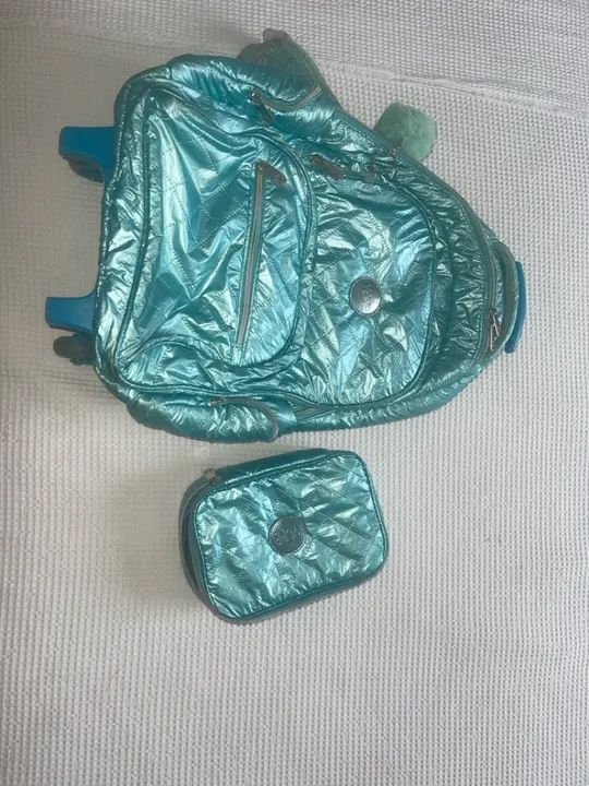 Mochila de rodinha com estojo - Foto 5