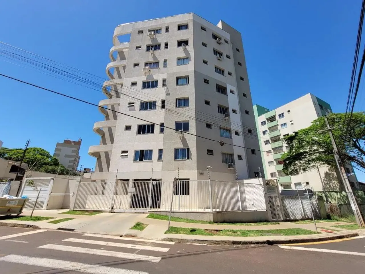 Apartamento para alugar em Maringá, Zona 07, com 1 suíte, com 23.15 m², Bella Vitá Univers