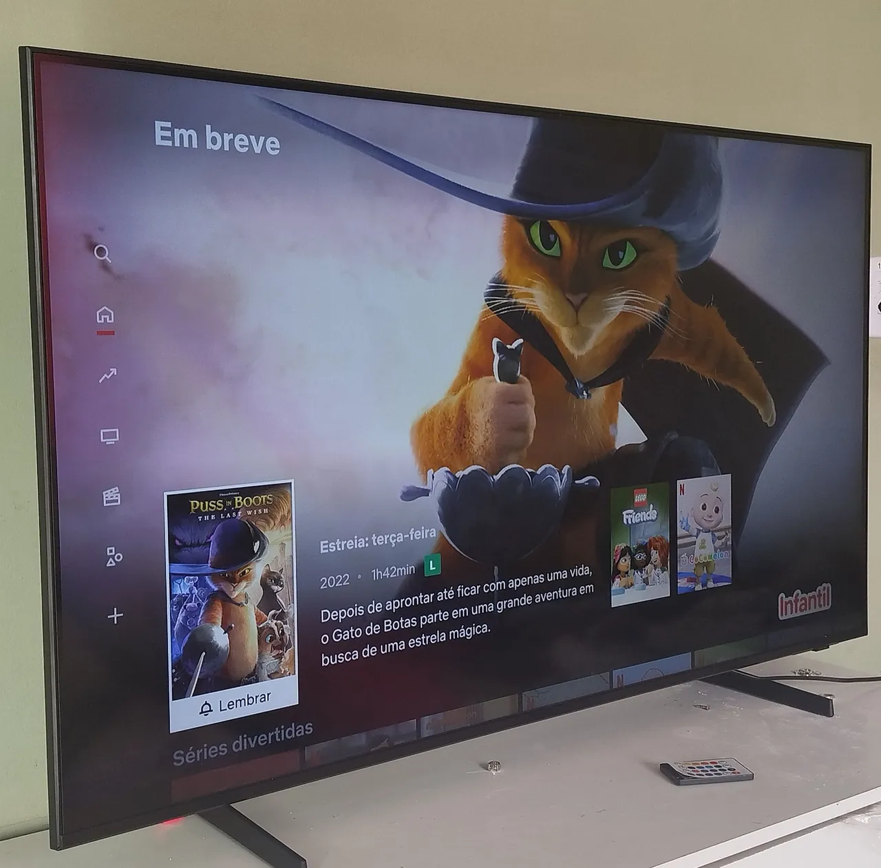 Tv Samsung 50 polegadas 4k Crystal com Alexa integrado, bordas infinita, bluetooth e Xbox
