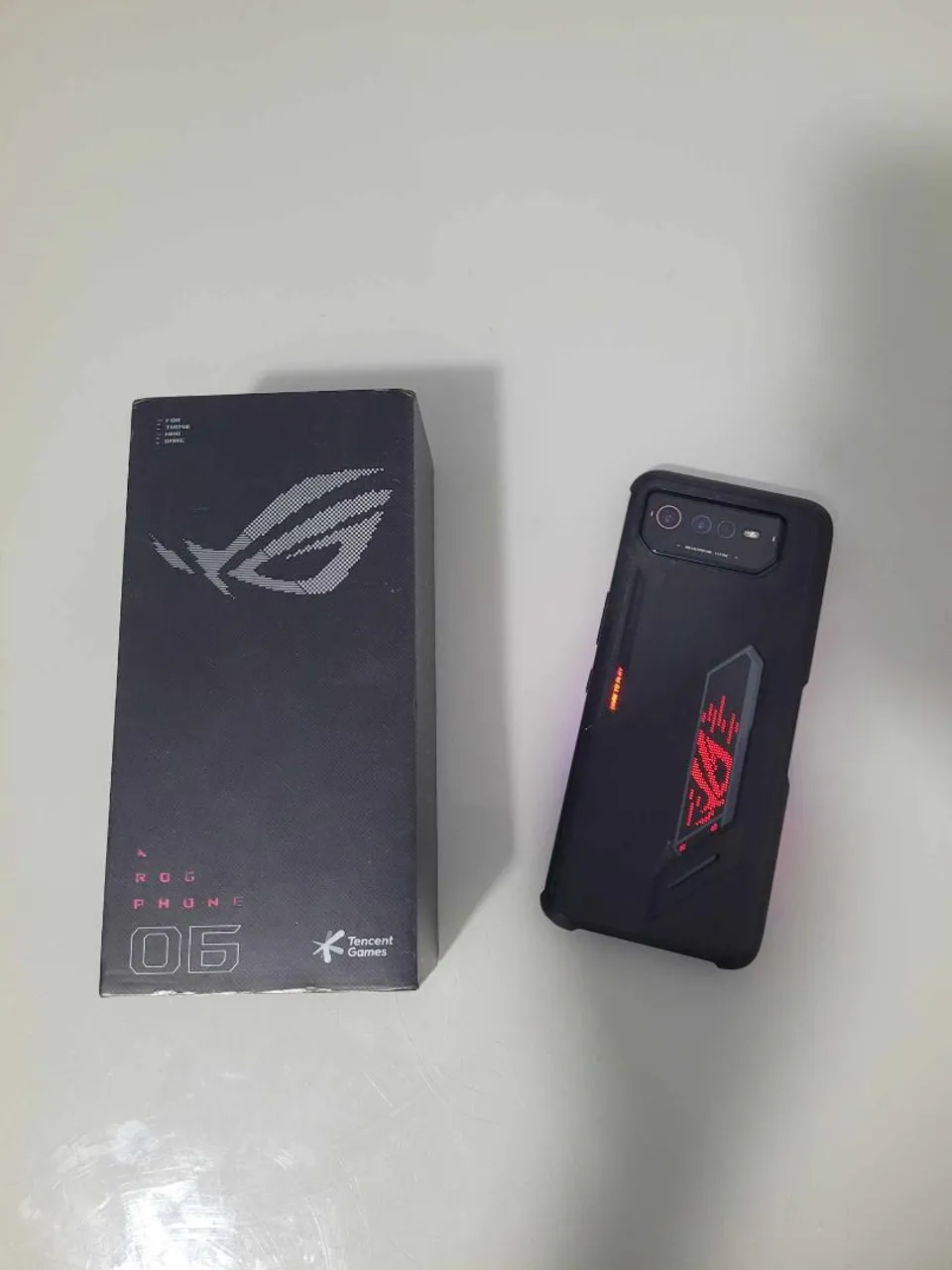 Celular ASUS ROG Phone 6 - Preto