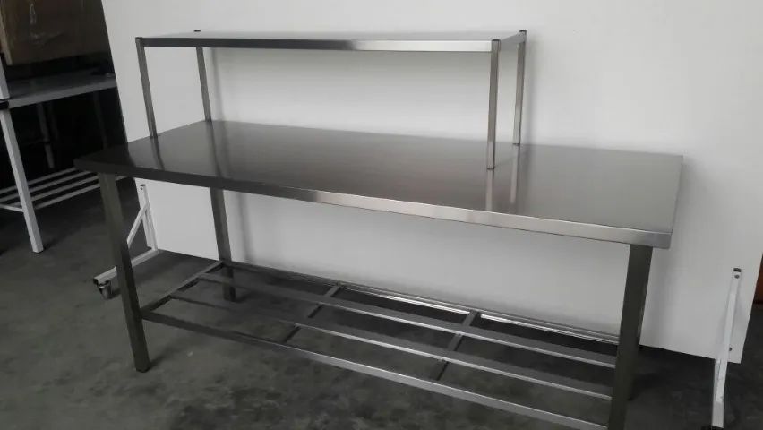 Mesa industrial nova em Aço inox - com prateleira de apoio - temos diversas medidas - Foto 3