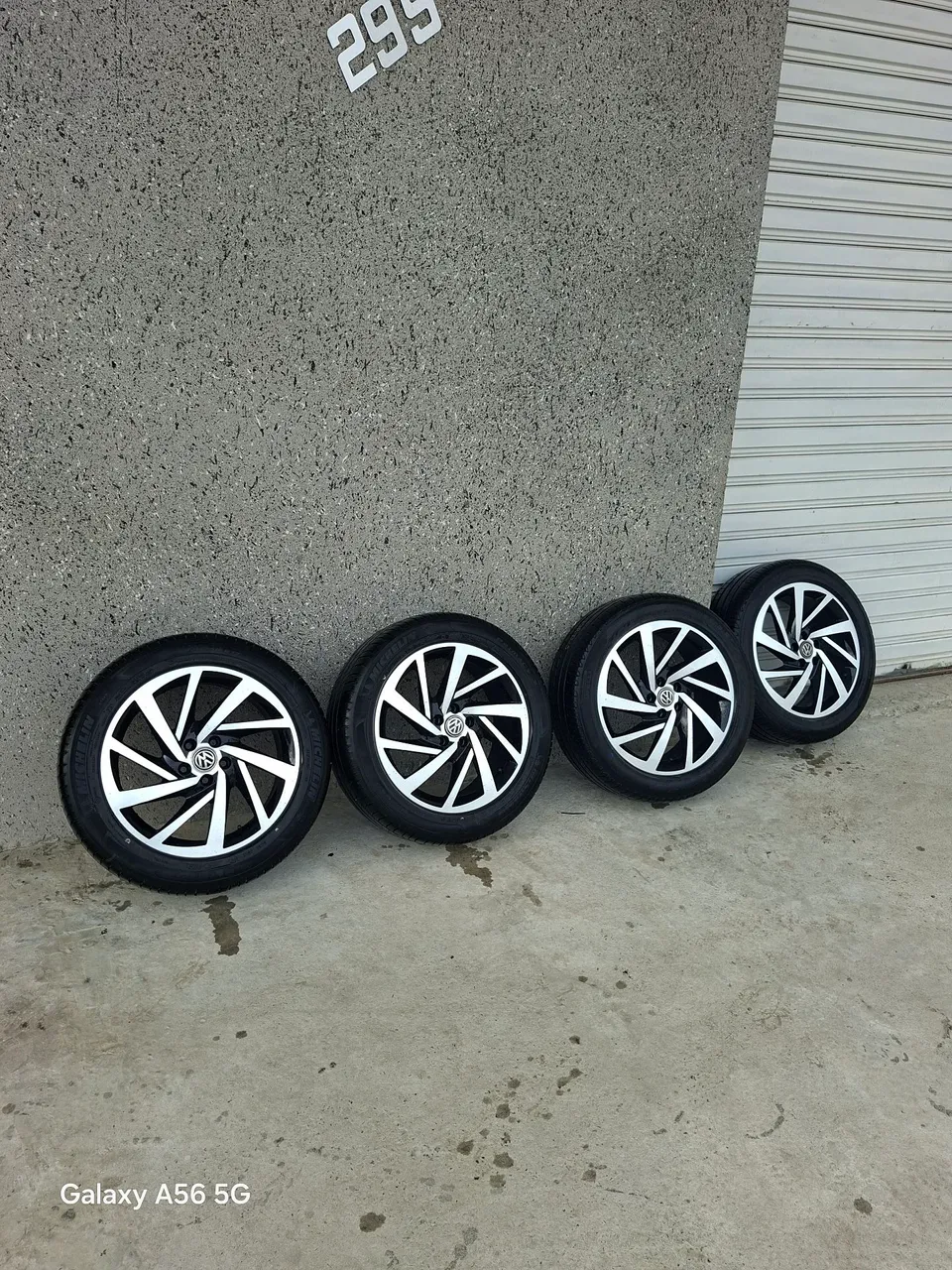 Jogo de Rodas Esportivas VW Aro 17