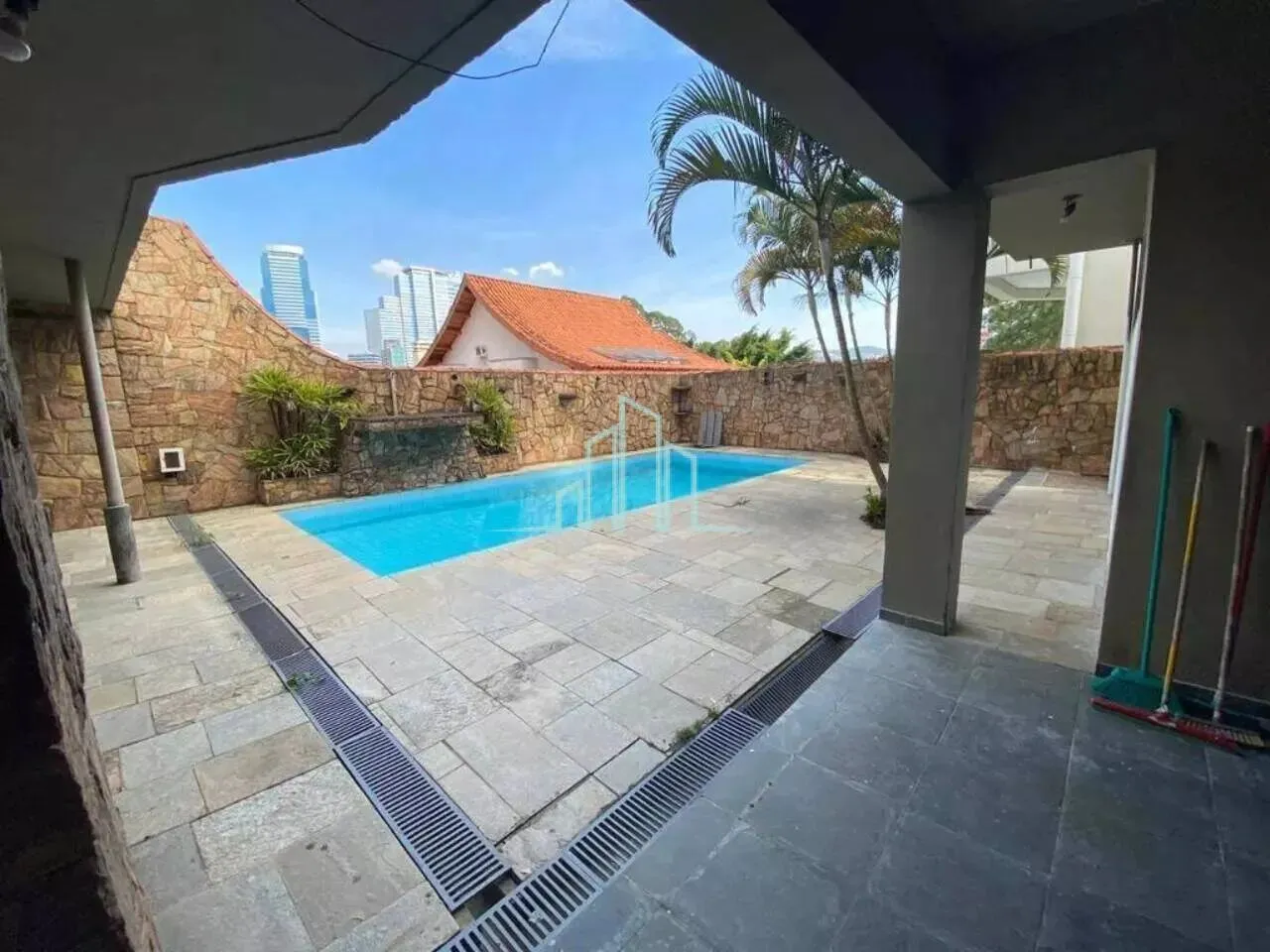 Casa com 5 dormitórios para alugar, 500 m² por R$ 17.000,00/mês -Alphaville