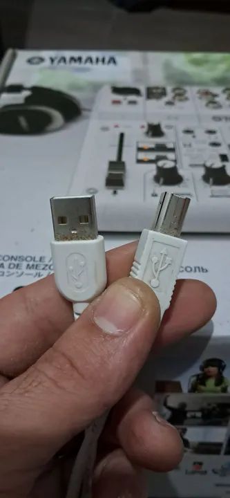 Interface/Mesa de áudio Yamaha AG03  - Foto 2