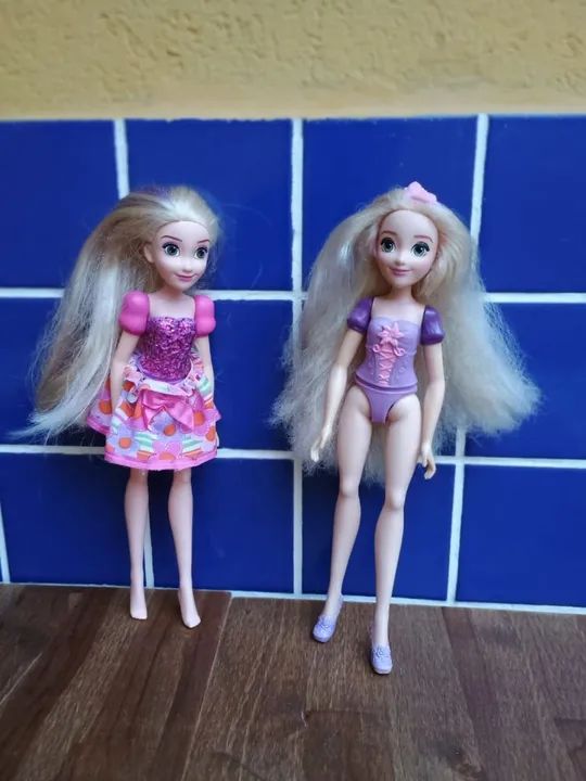 Lote de 2 bonecas Rapunzel 