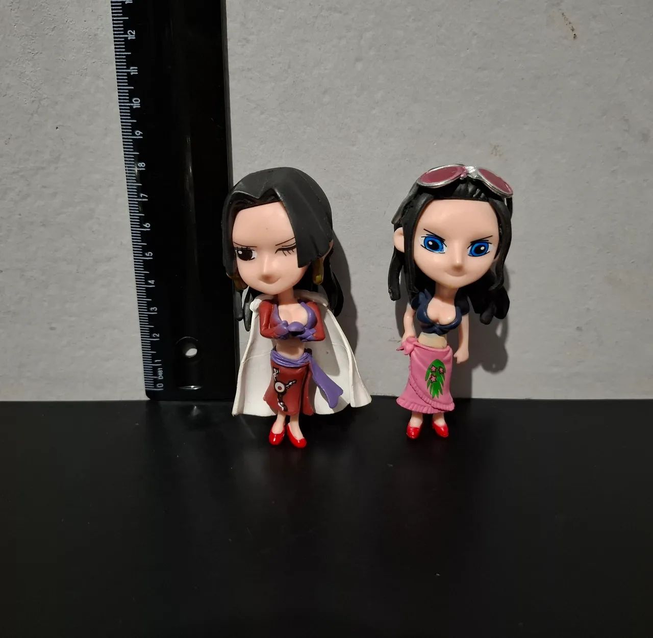 One Piece Miniaturas Boa Hancock e Nico Robin