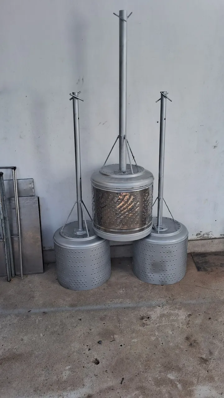 Lixeiras para calçada em aço inox 