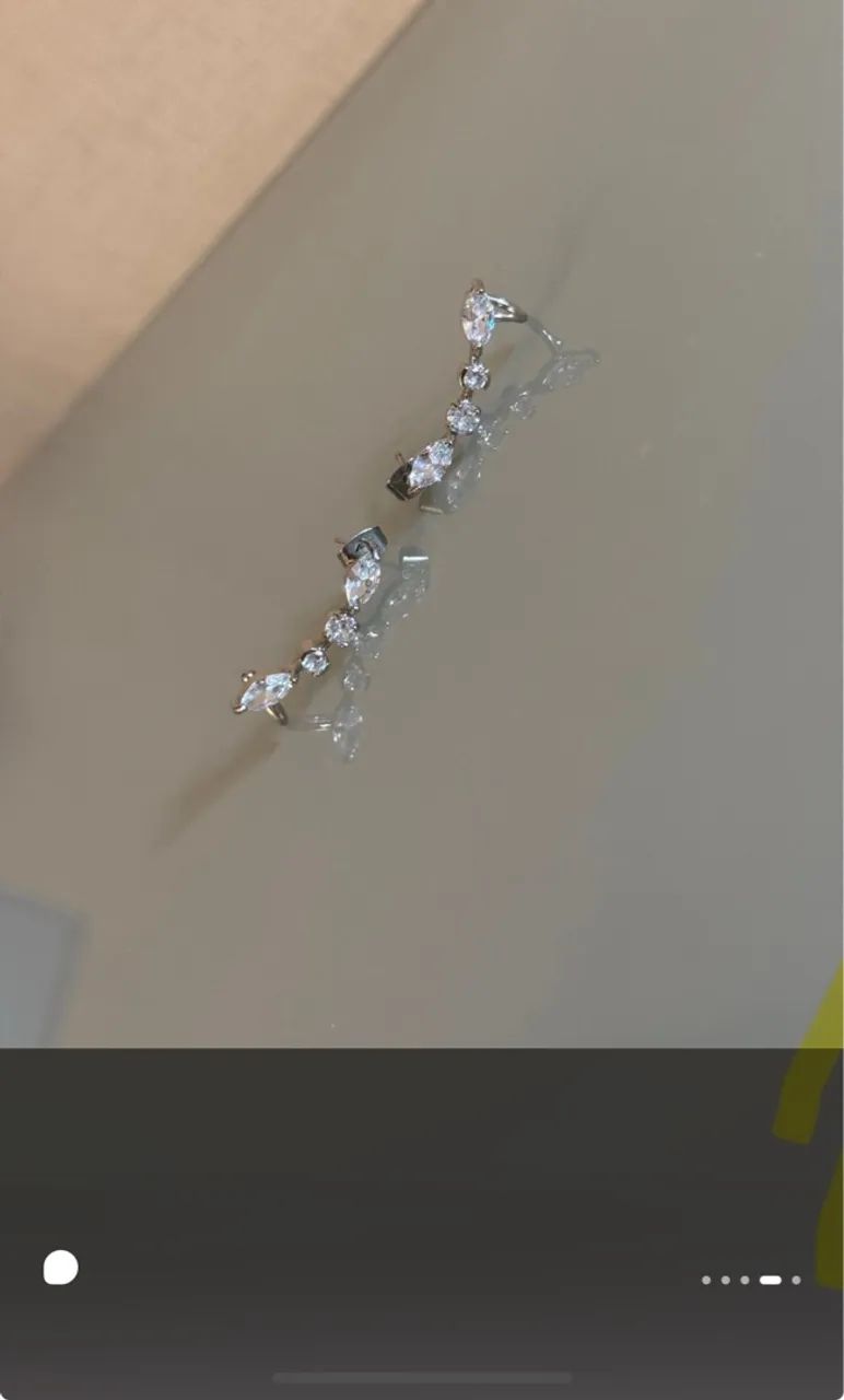 Ear Cuff em prata 925 com zirconias naturais  - Foto 4