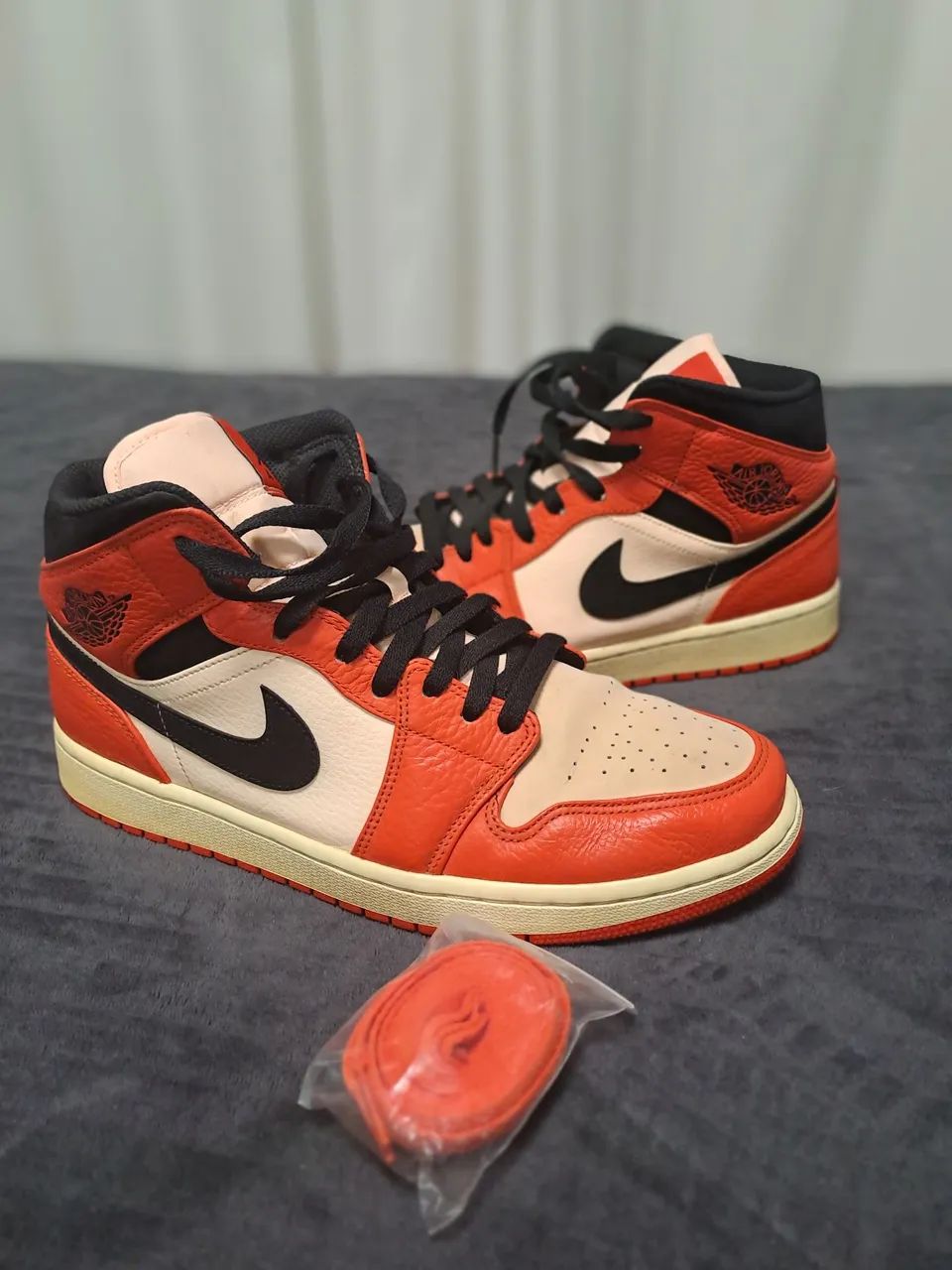 Air Jordan 1 Retro SE Mid Team Orange<br>jdwall1013<br>jdwall1013 (753)