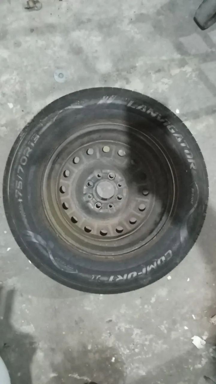Roda de Ferro aro 13 para Fiat com pneu 
