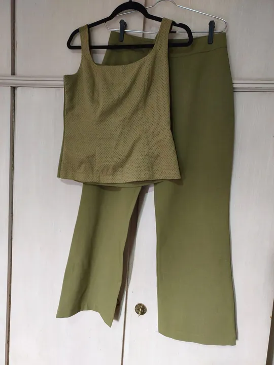 Conjunto calça blusa frente camurça Eliana Neves