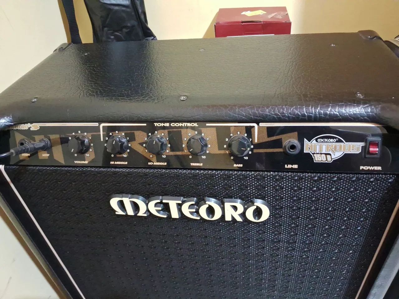 Cubo Meteoro Nitrous 150B + Contrabaixo Phoenix Precision