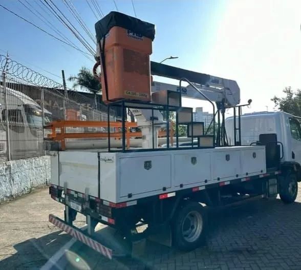 Accelo 815 cesto aéreo ano 2016 - Foto 5