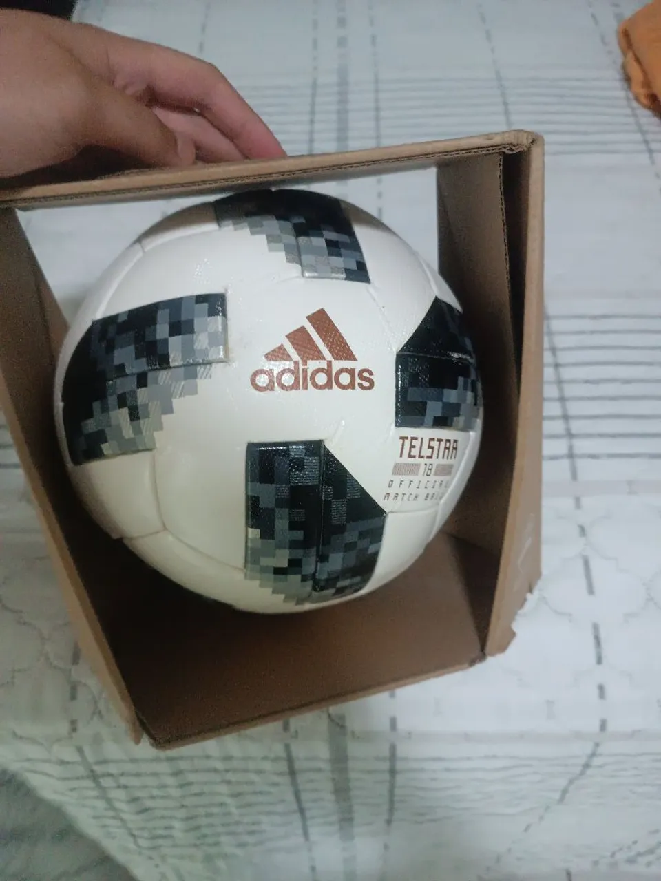 Bola de Futebol Adidas Telstar 18 Oficial