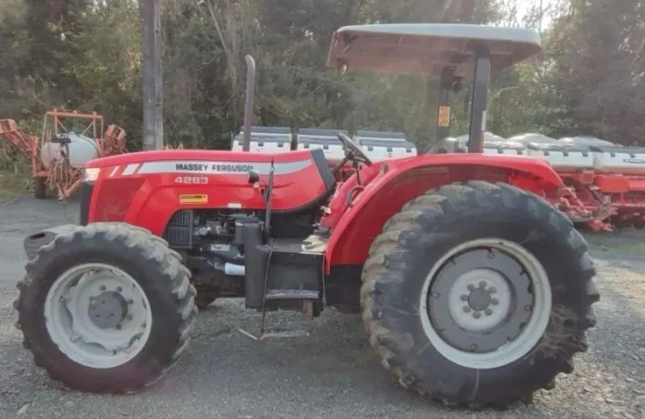 Trator Massey Ferguson 4283 - Excelente estado - Foto 3