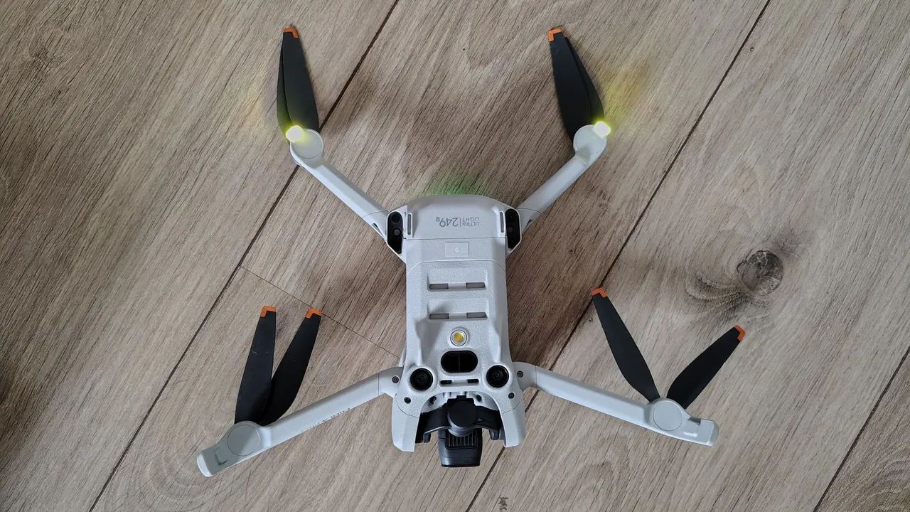 Drone dji mini 4 pro com tela acessórios  - Foto 3