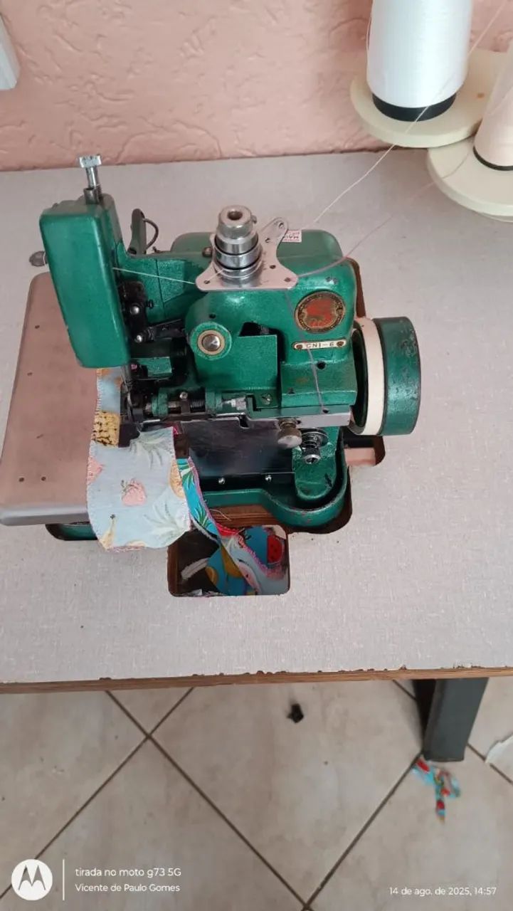 Máquina overlock semi industrial 