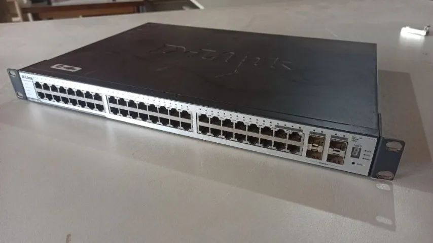 Switch D-Link DGS-3100-48 Managed 48 Portas