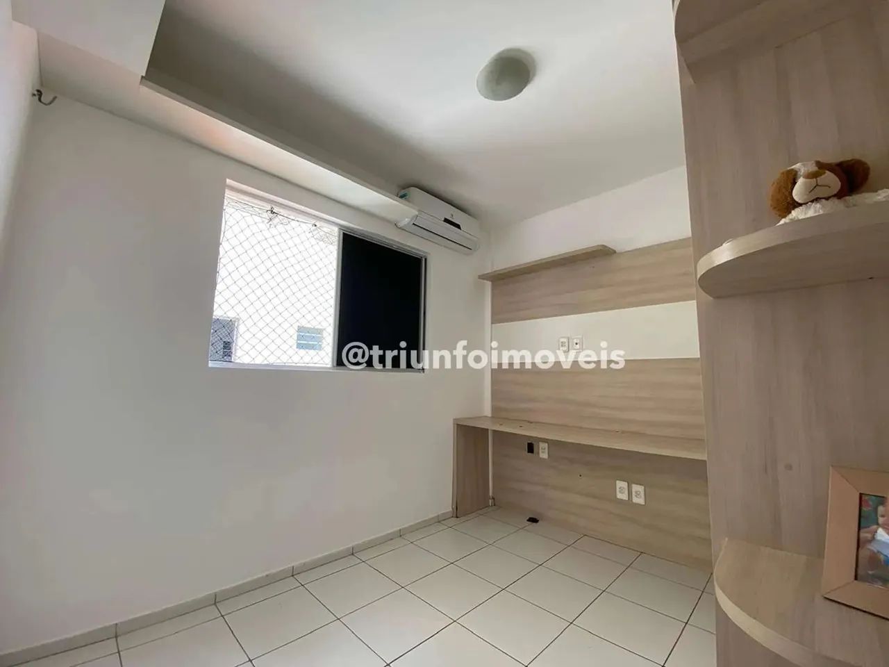 Apartamento a venda no São Cristovão com 3 Quartos TR211033 THE -DJOTB6