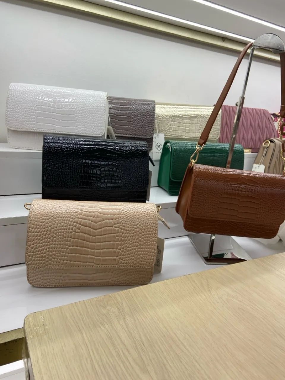 Bolsa de Ombro em Couro Croco