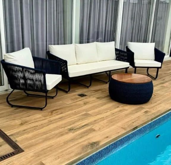 Sofá 3 lugares moderno e elegante na corda náutica ou fibra sintética 