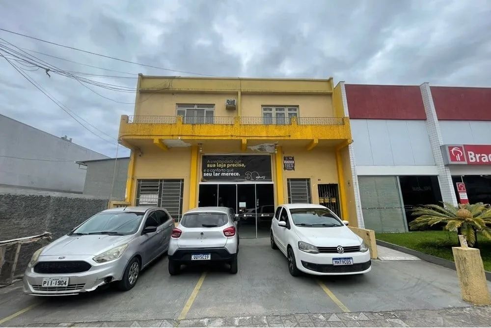 Galpão Comercial à Venda em Itajaí-SC, Bairro São Judas: 430m² e 4 Vagas de Garagem!