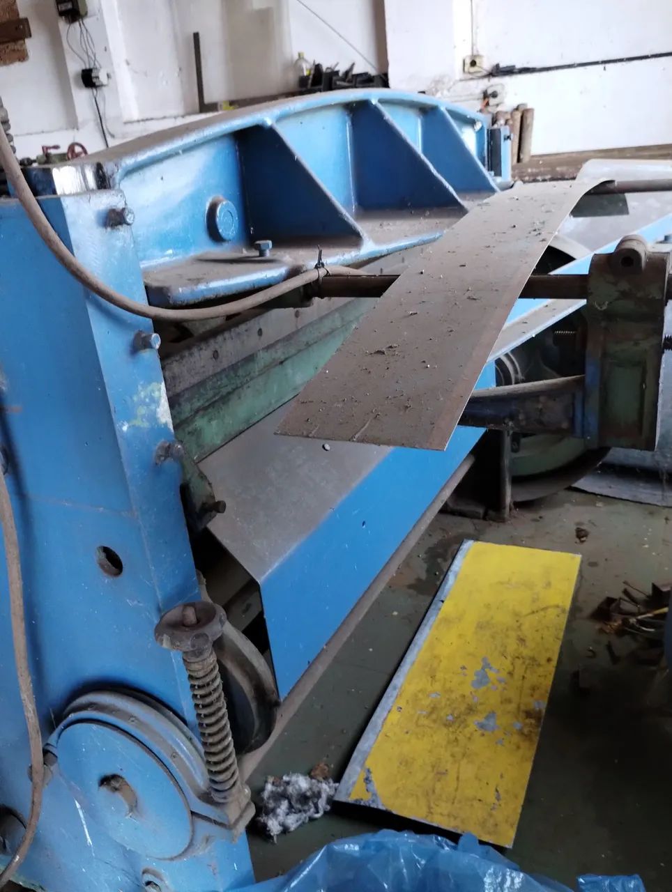 Guilhotina Newton  - Foto 3