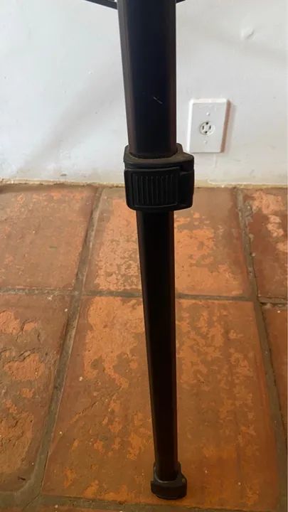 Tripé para câmera e celular - Foto 2