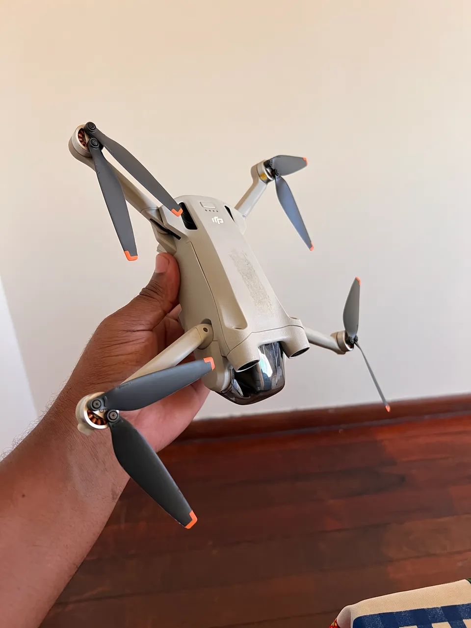 Drone dji mini 3 pro apenas aeronave vende-se ou troca  - Foto 3