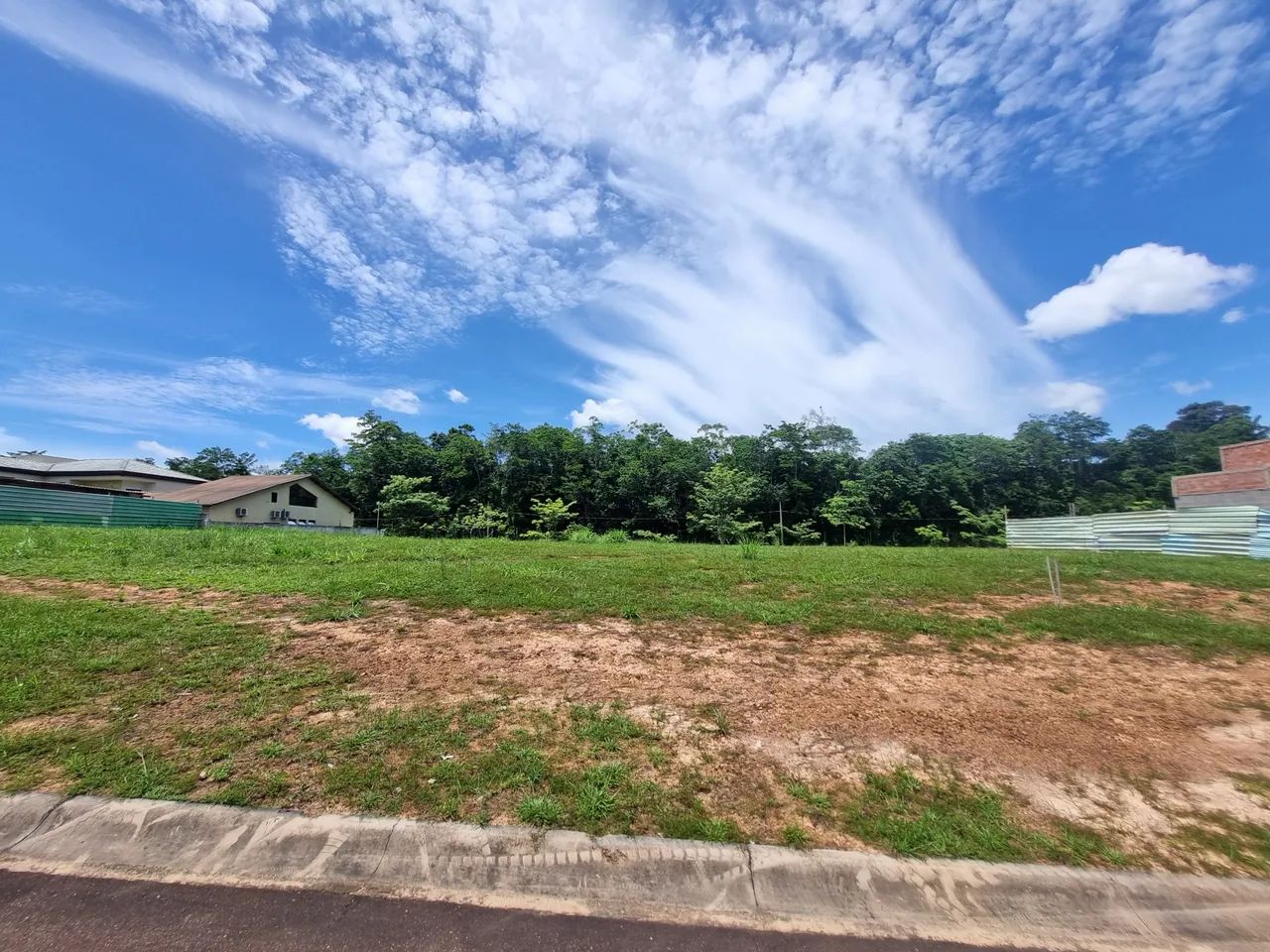 Lote de 450 m² no Condomínio Bosque do Madeira  Quadra 8, Lote Registro e Quitado - Foto 3