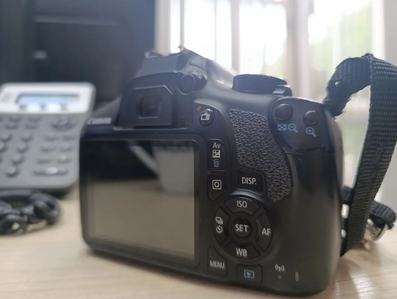 Câmera Canon Rebel T6