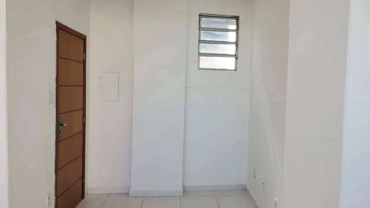 Alugo Sala no Edifício RIO MADEIRA no CENTRO# na Rui Barbosa 5º andar com elevador(92) 992 - Foto 3