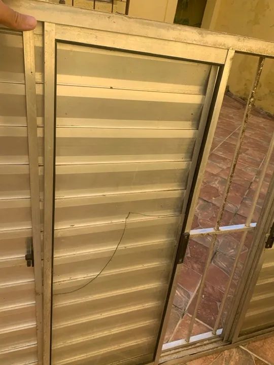 Janela de Alumínio Usada - Foto 3