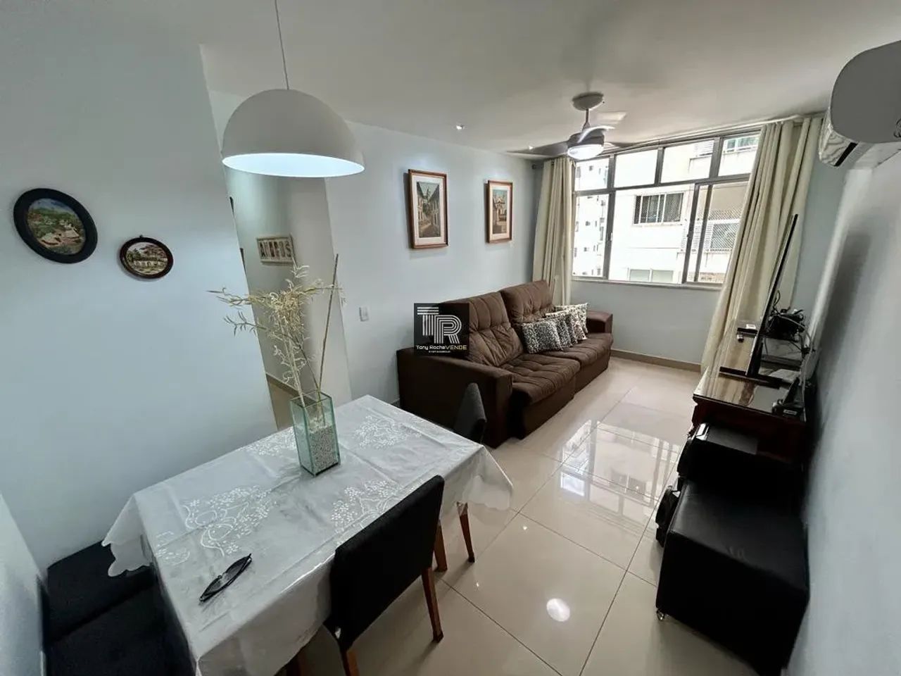 Apartamento para Venda em Niterói, Icaraí, 2 dormitórios, 2 banheiros, 1 vaga