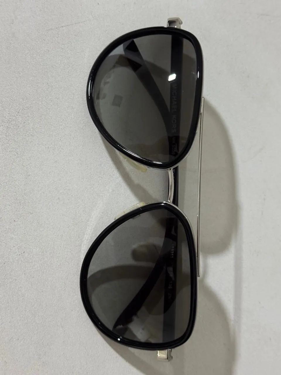 Óculos de Sol Michael Kors - Aviador - Foto 4
