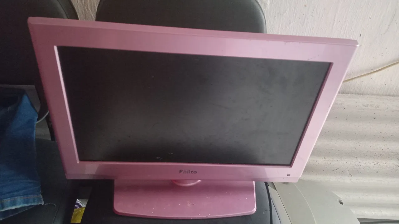 TV Philco Rosa - Perfeita para o seu quarto!
