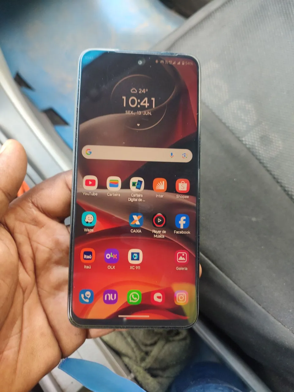 Motorola G15 2 meses de uso, 10 meses de garantia