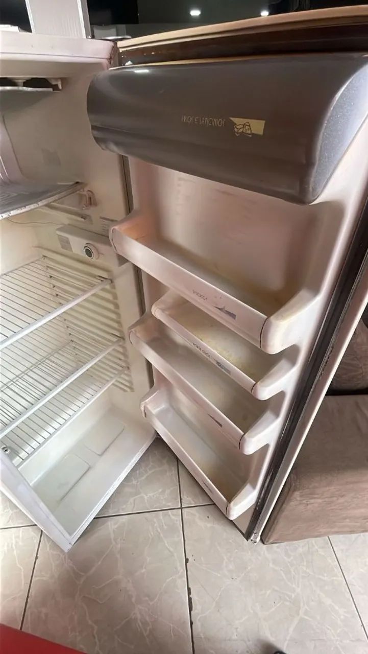 Geladeira Frost Free Usada - Foto 3