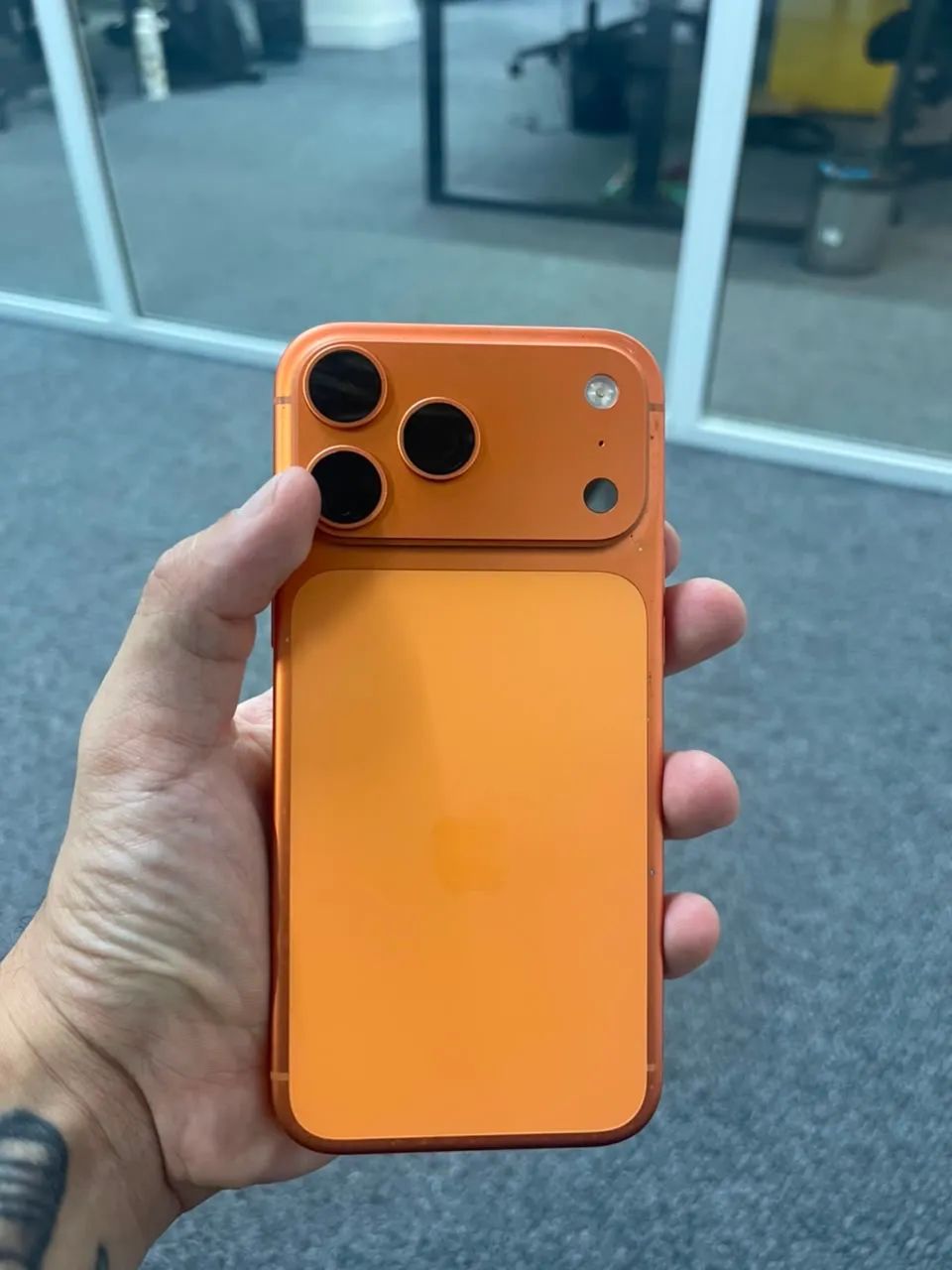 iPhone 17 pro Max 256 GB LARANJA  - Foto 3